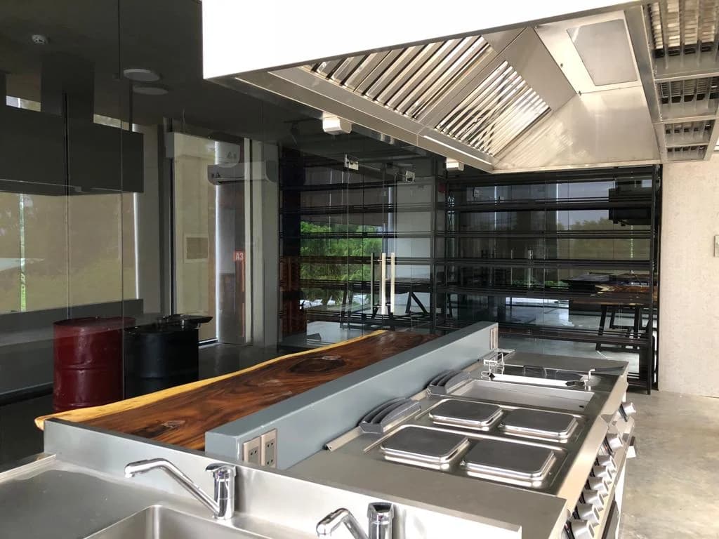 Industrial kitchen facility