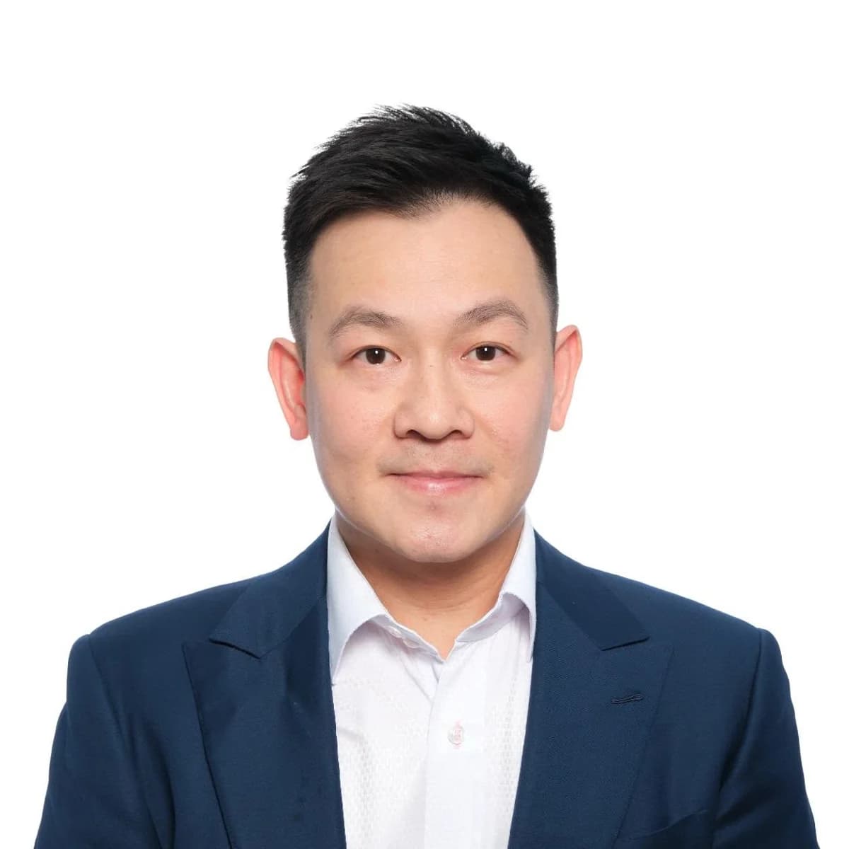 Sam Lui — Financial Manager